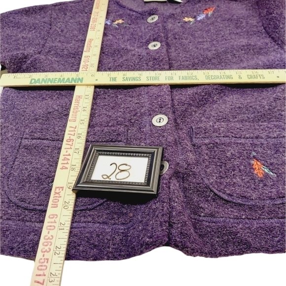 Coldwater Creek Women's Cardigan Wool Blend Small Embroidered Purple   Made USA - Picture 6 of 12